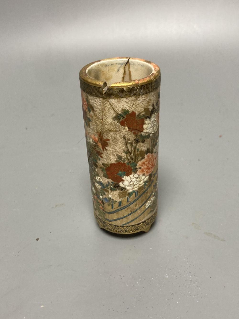 A Japanese satsuma brush pot (a.f.), a similar cloisonne vase and a porcelain tile, tallest 18cm